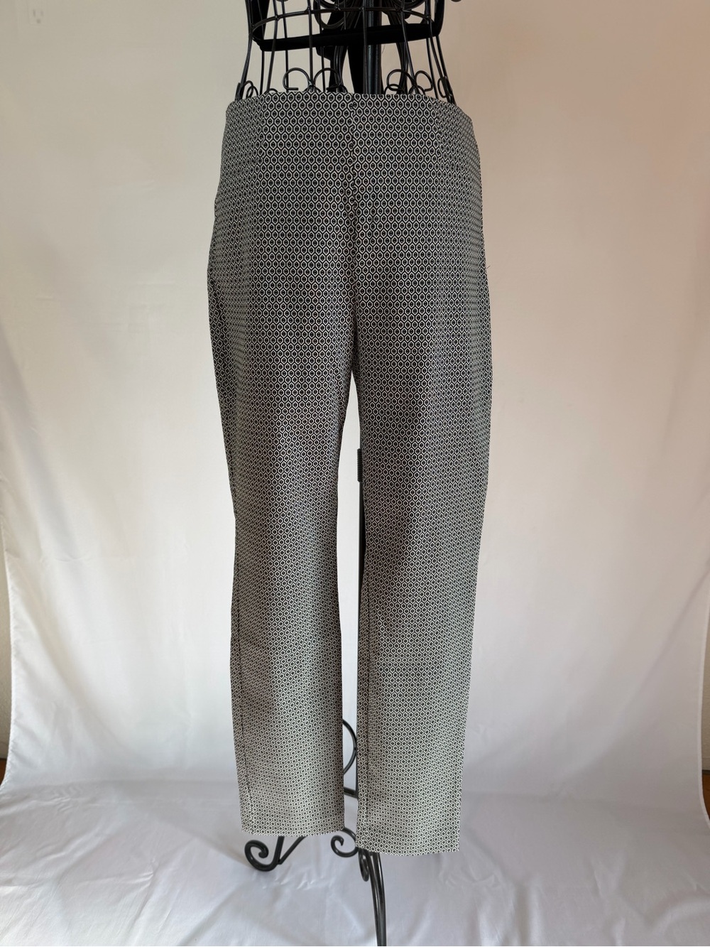 Chico's Women’s Geometric Print Pants - Gray and Black
